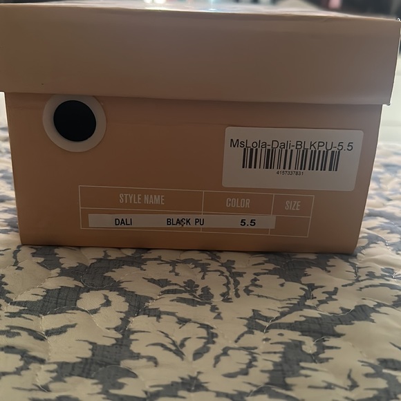 Miss Lola Black Mules - Picture 5 of 6